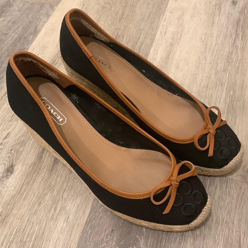 COACH Ireena Signature Canvas Espadrille Wedge Size 7 (Great condition)